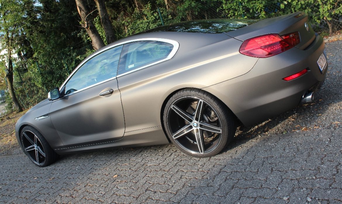 BMW 6er in holzkohle matt metallik