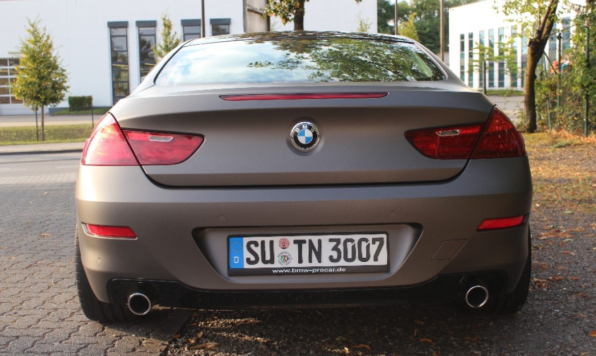 BMW 6er in holzkohle matt metallik