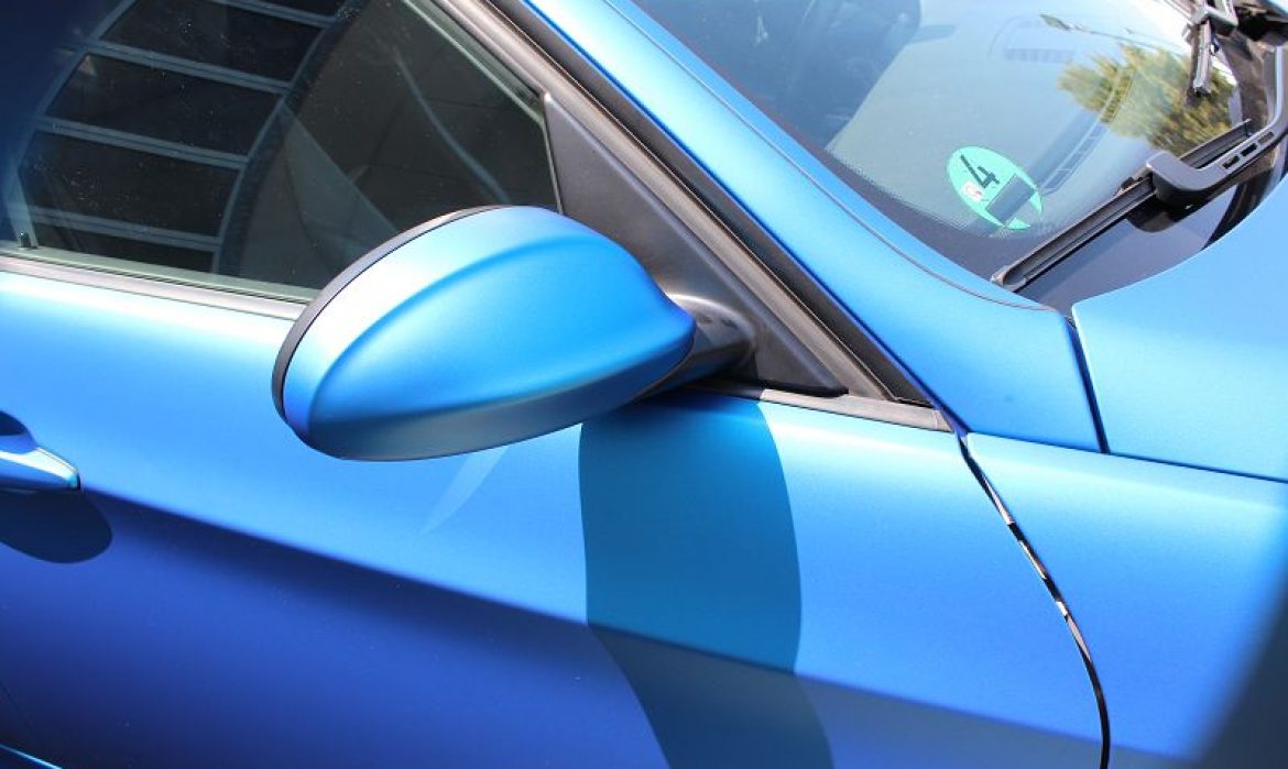 BMW E90 razor blue matt metallik