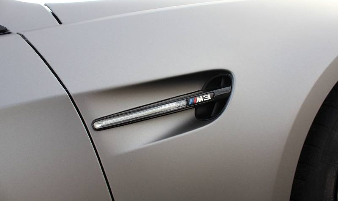 BMW M3: Vollfolierung in "aluminium grau matt metallik"