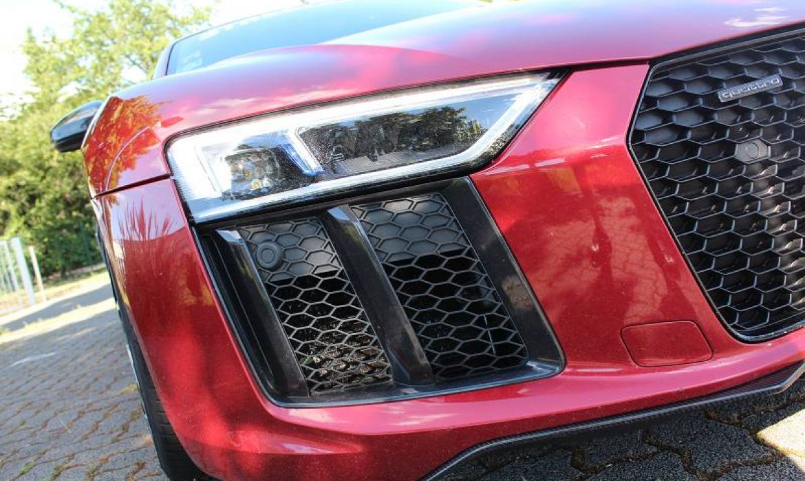 Audi R8: Schwellerbeschriftung